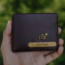 Load image into Gallery viewer, Premium Customizable Men’s Leather Wallet - Personalized, Stylish and Durable | Mellowprints
